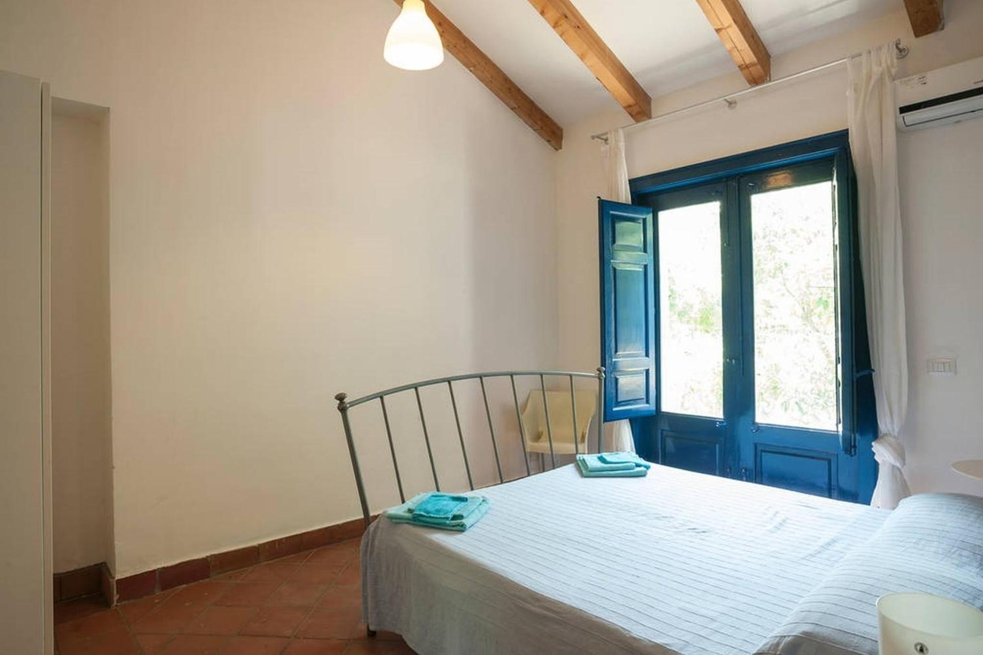 아치레알레 Come In Sicily La Pietra Monaca 아파트 객실 사진