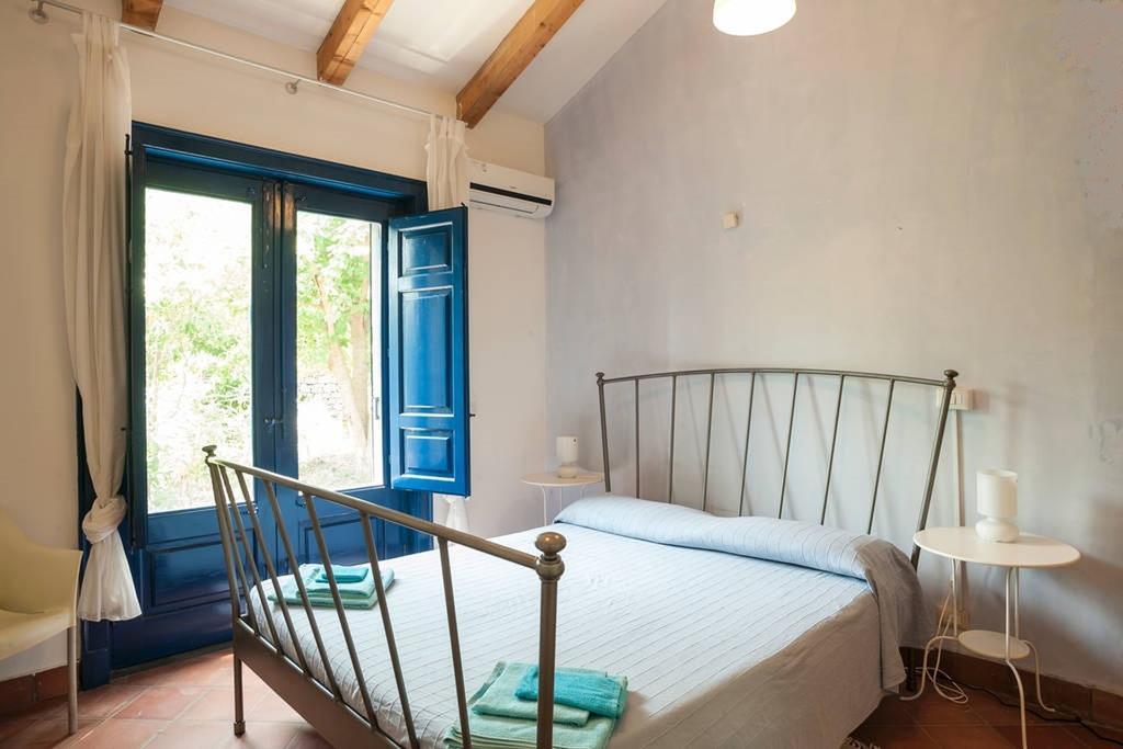 아치레알레 Come In Sicily La Pietra Monaca 아파트 객실 사진